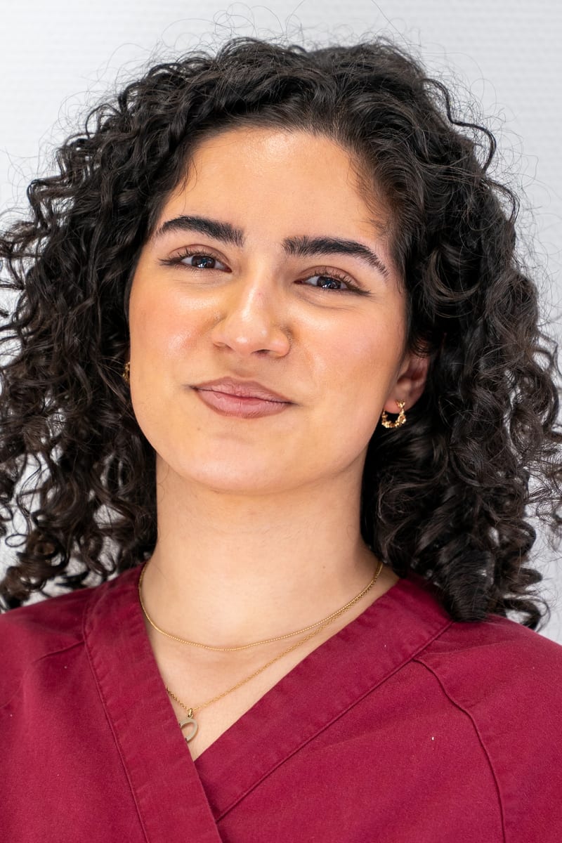 Frau Moftakhari Azad